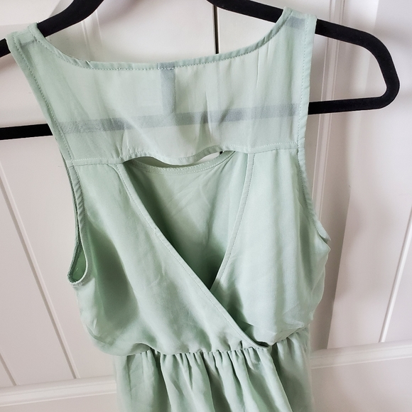 Sage cut out dress - Picture 2 of 2